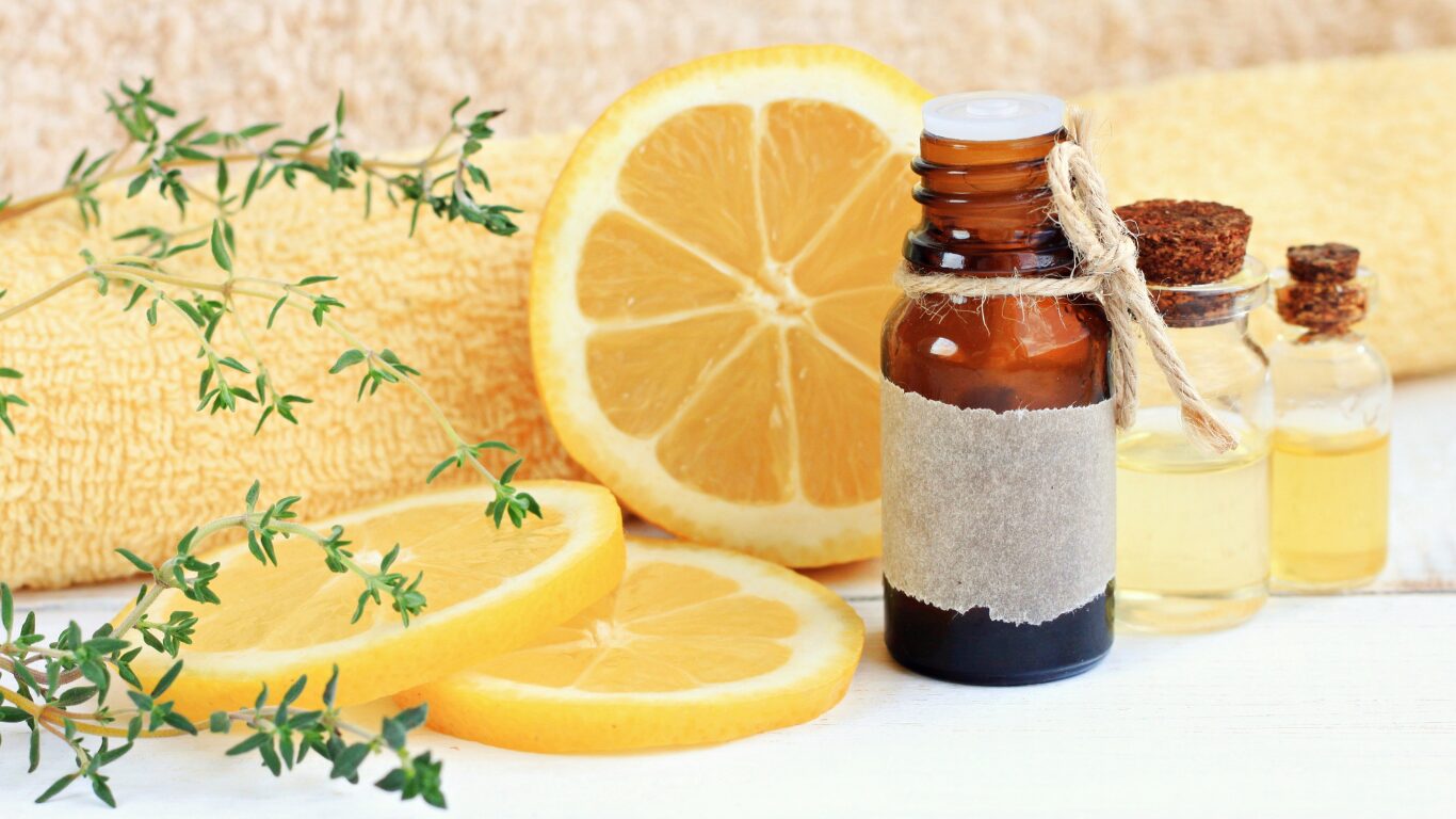 冷えやむくみに合わせて使い分ける20種類のアロマオイルセット